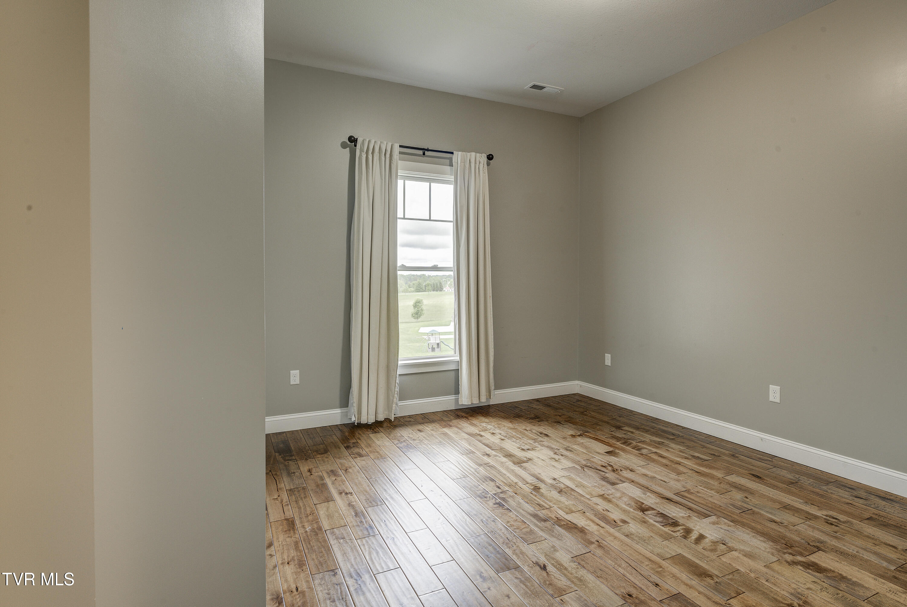 2220 Old Tusculum Road Greeneville, TN 37745 - Photo 38 of 66 Tusculum-INTERIOR-32