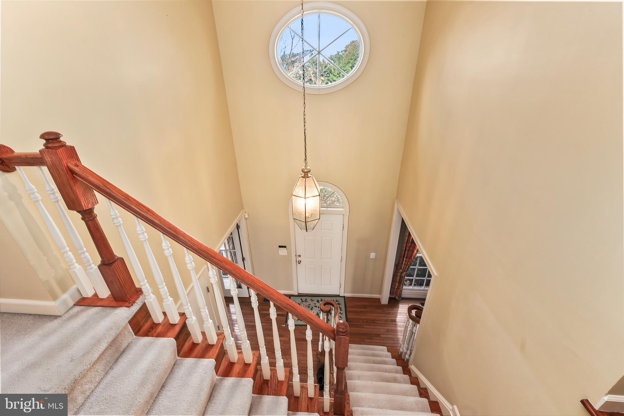 14257 Clubhouse Road Gainesville, VA 20155 - Photo 49 of 69 Main entrance with vaulted ceilings.