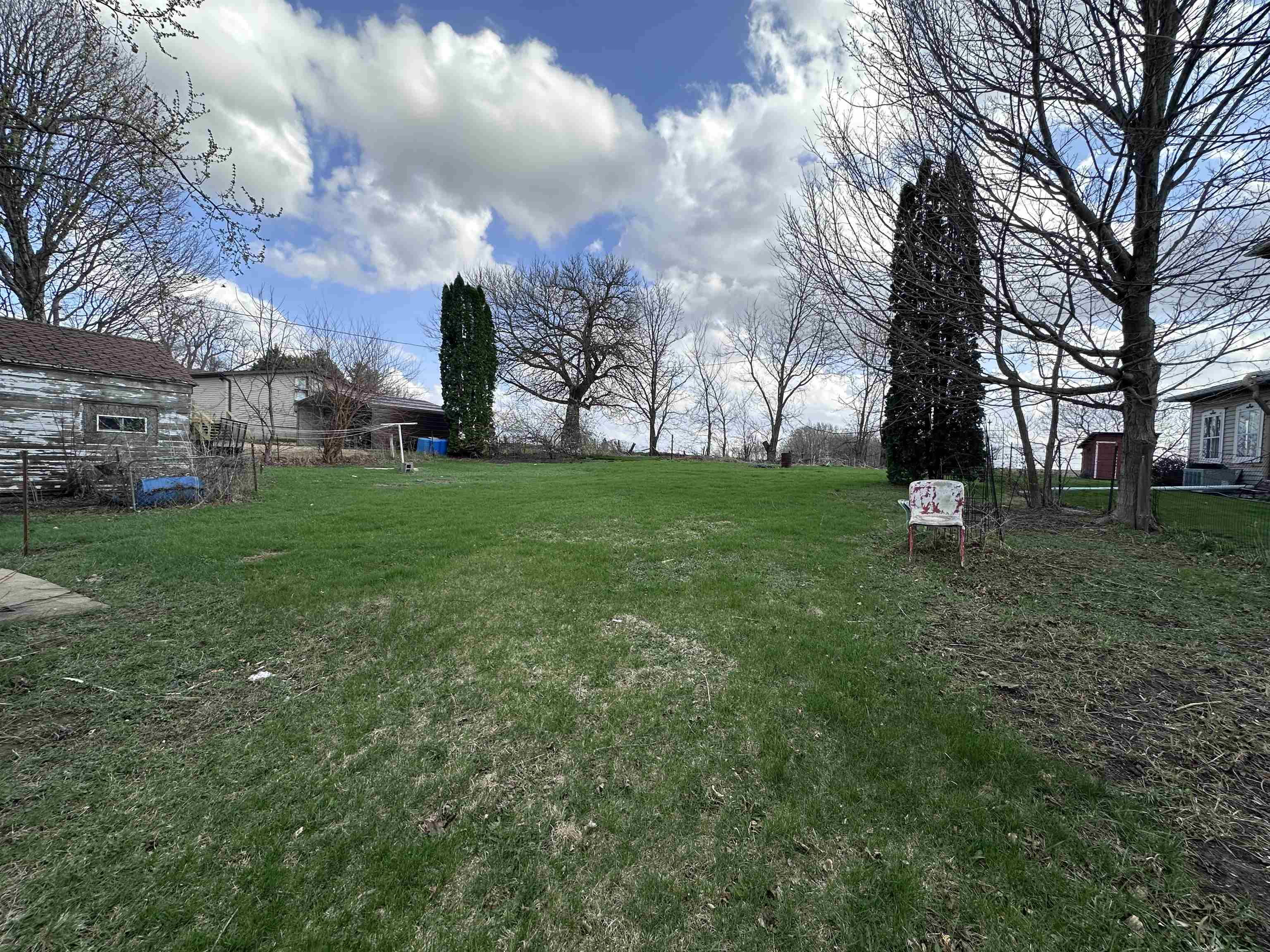 2855 West Florence Road Freeport, IL 61032 - Photo 12 of 13 a park with lots of tall trees