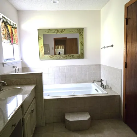 $393,500 | 1322 Alshire Court North, Tallahassee, FL 32317