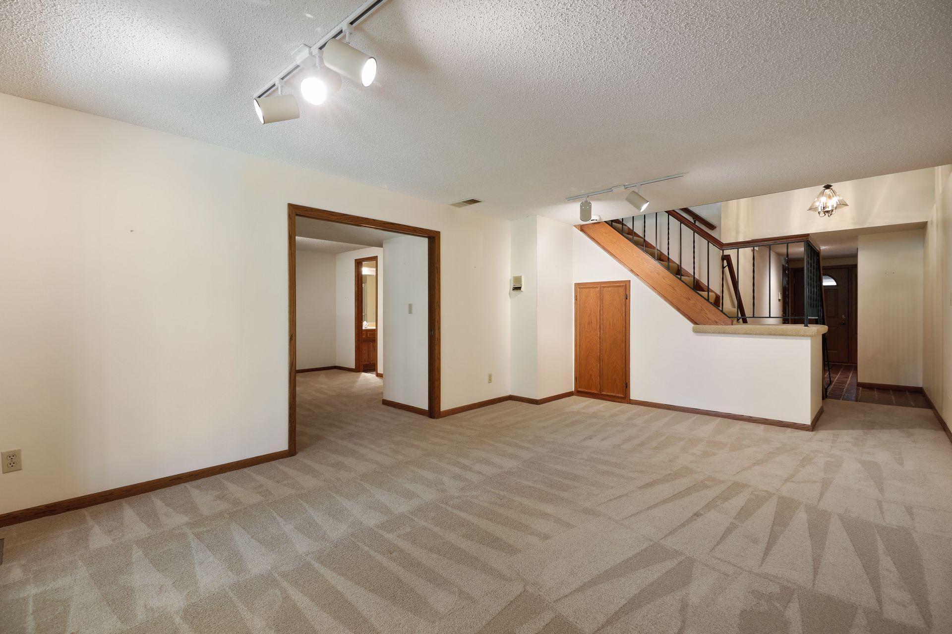 9351 Nesbitt Road Bloomington, MN 55437 - Photo 21 of 30 Gallery Image 21