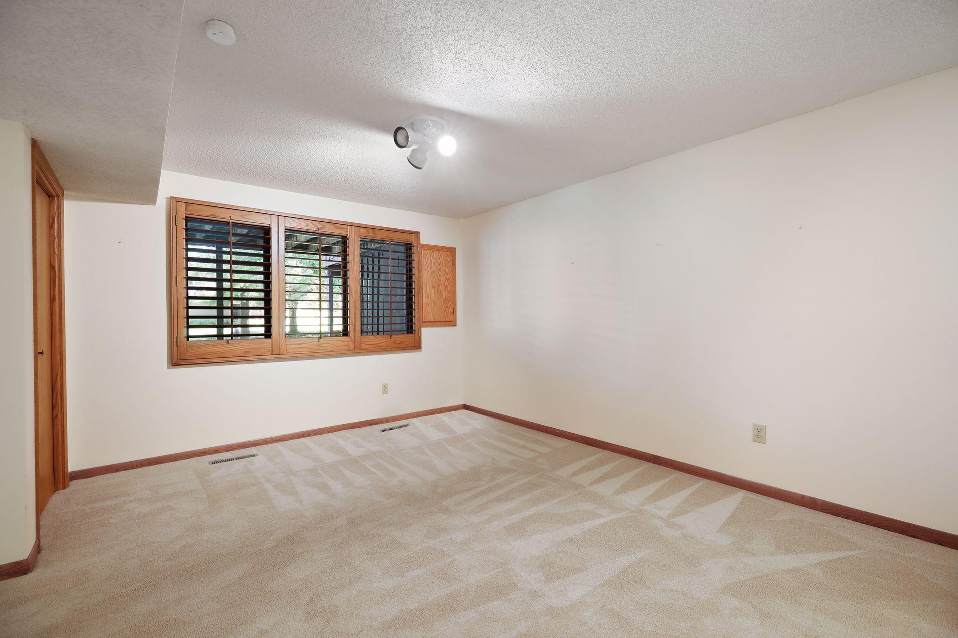 9351 Nesbitt Road Bloomington, MN 55437 - Photo 22 of 30 Gallery Image 22