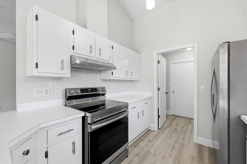 8132 Perth Drive Largo, FL 33773 - Photo 11 of 40