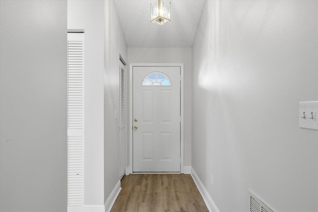 8132 Perth Drive Largo, FL 33773 - Photo 3 of 40