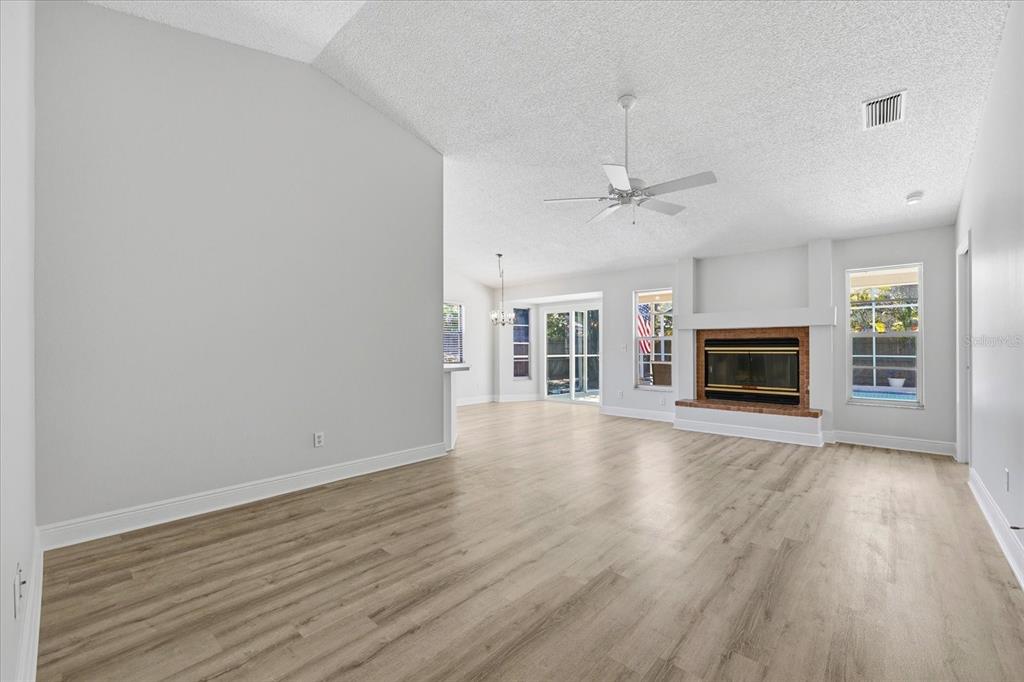 8132 Perth Drive Largo, FL 33773 - Photo 4 of 40