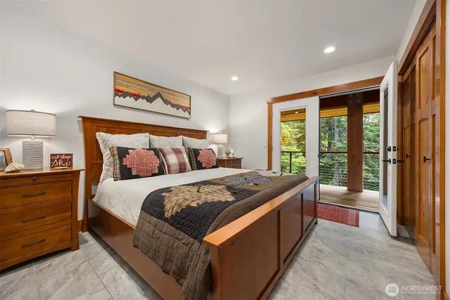 $3,995,000 | 101 Gold Hill Road East, Enumclaw, WA 98022