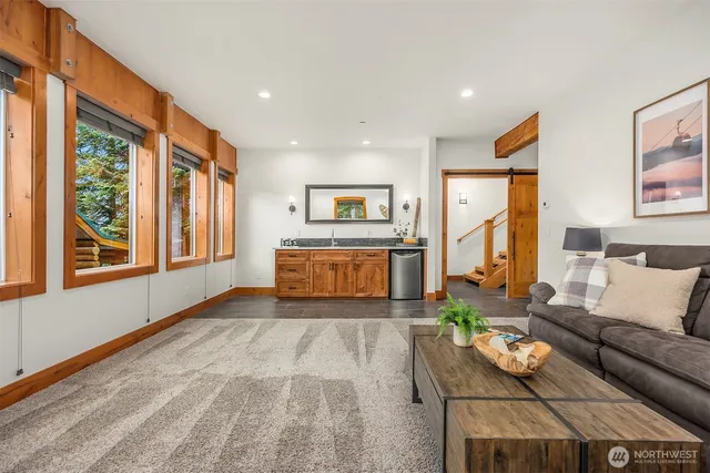 $3,995,000 | 101 Gold Hill Road East, Enumclaw, WA 98022