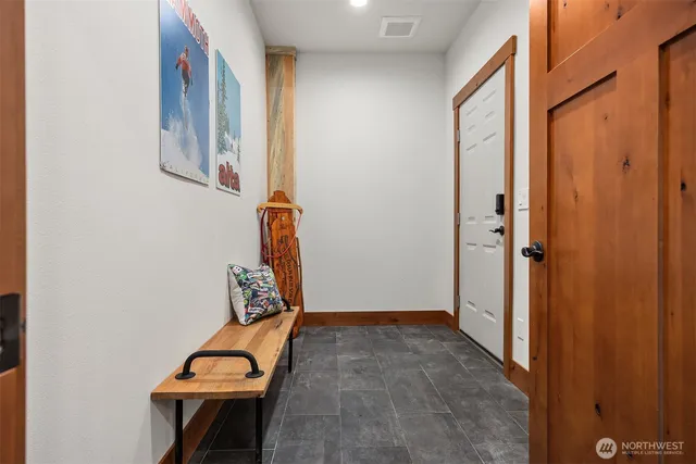 $3,995,000 | 101 Gold Hill Road East, Enumclaw, WA 98022