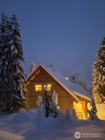 $3,995,000 | 101 Gold Hill Road East, Enumclaw, WA 98022