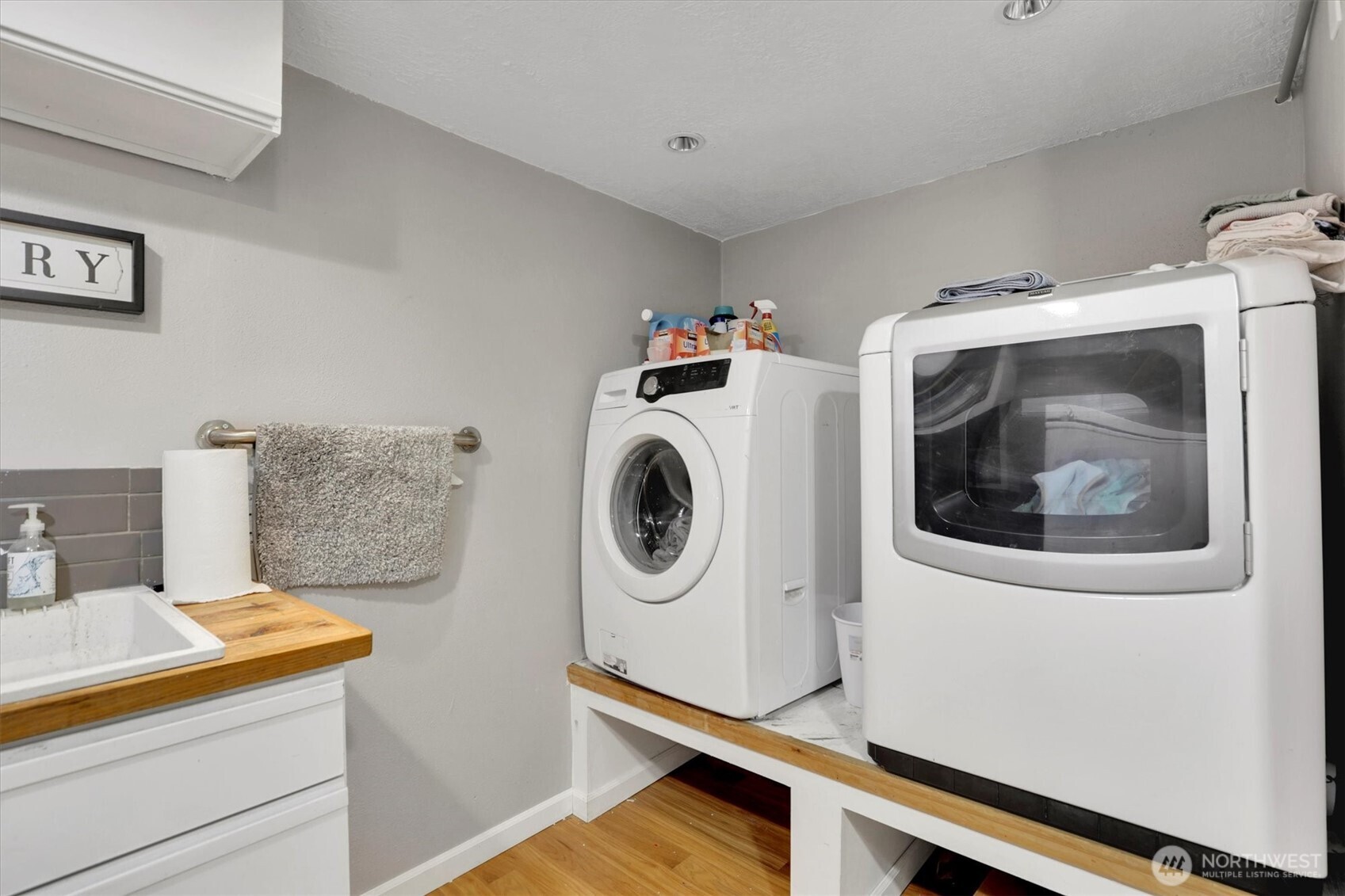 2819 West Olympic Avenue Spokane, WA 99205 - Photo 28 of 40 a utility room with dryer and washer