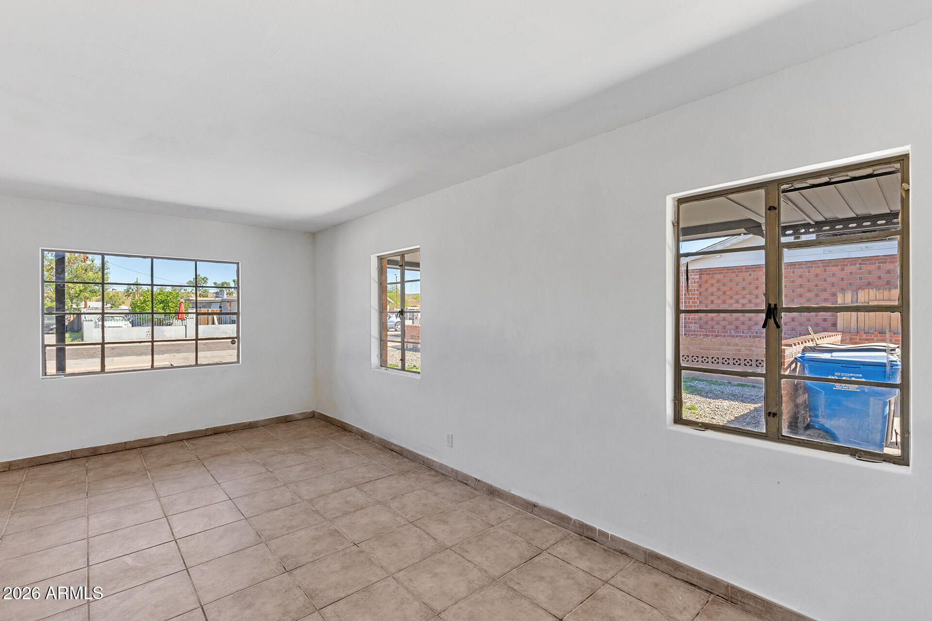 2935 East Portland Street Phoenix, AZ 85008 - Photo 13 of 33 16