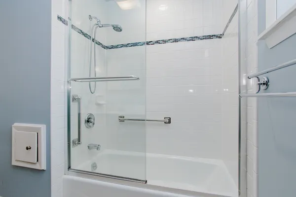$439,000 | 9235 North Kildare Avenue, Skokie, IL 60076