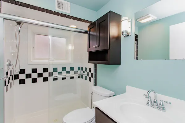 $439,000 | 9235 North Kildare Avenue, Skokie, IL 60076