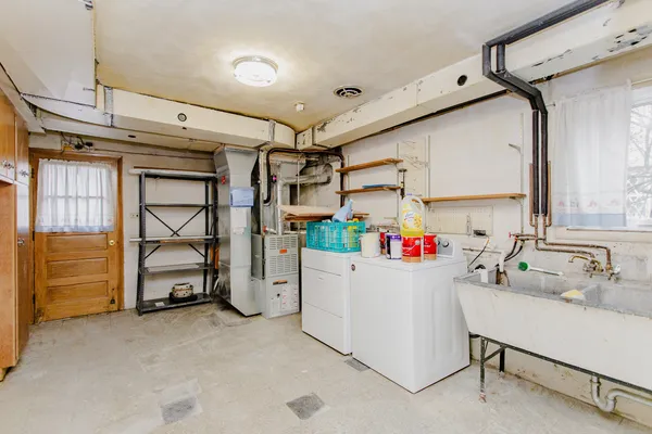 $439,000 | 9235 North Kildare Avenue, Skokie, IL 60076