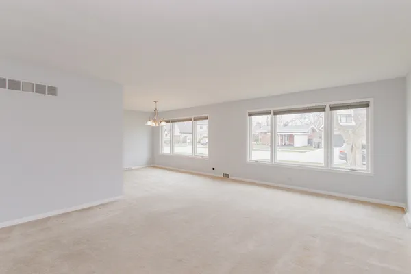 $439,000 | 9235 North Kildare Avenue, Skokie, IL 60076