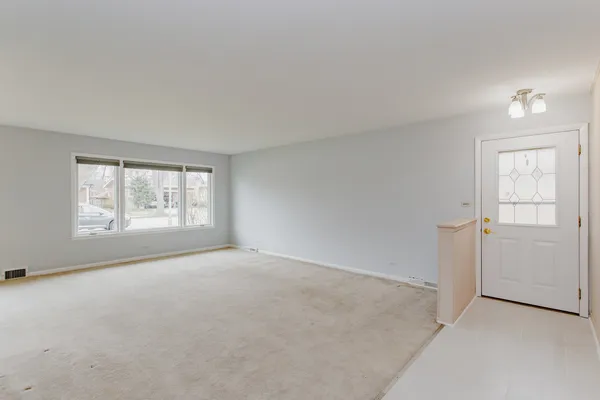 $439,000 | 9235 North Kildare Avenue, Skokie, IL 60076