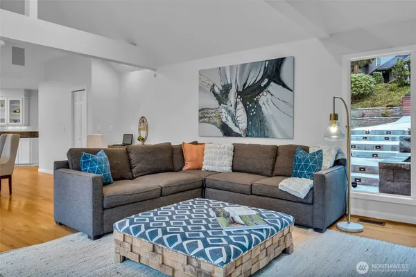 $7,500 | 8402 Southeast 53rd Place, Mercer Island, WA 98040