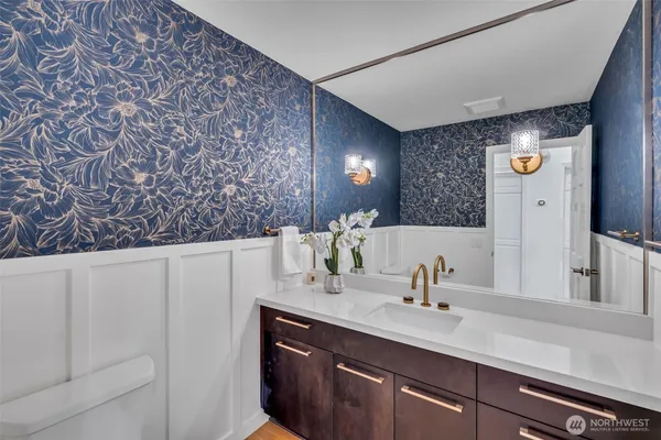 $7,500 | 8402 Southeast 53rd Place, Mercer Island, WA 98040