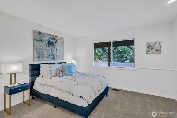 $7,500 | 8402 Southeast 53rd Place, Mercer Island, WA 98040