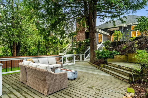$7,500 | 8402 Southeast 53rd Place, Mercer Island, WA 98040