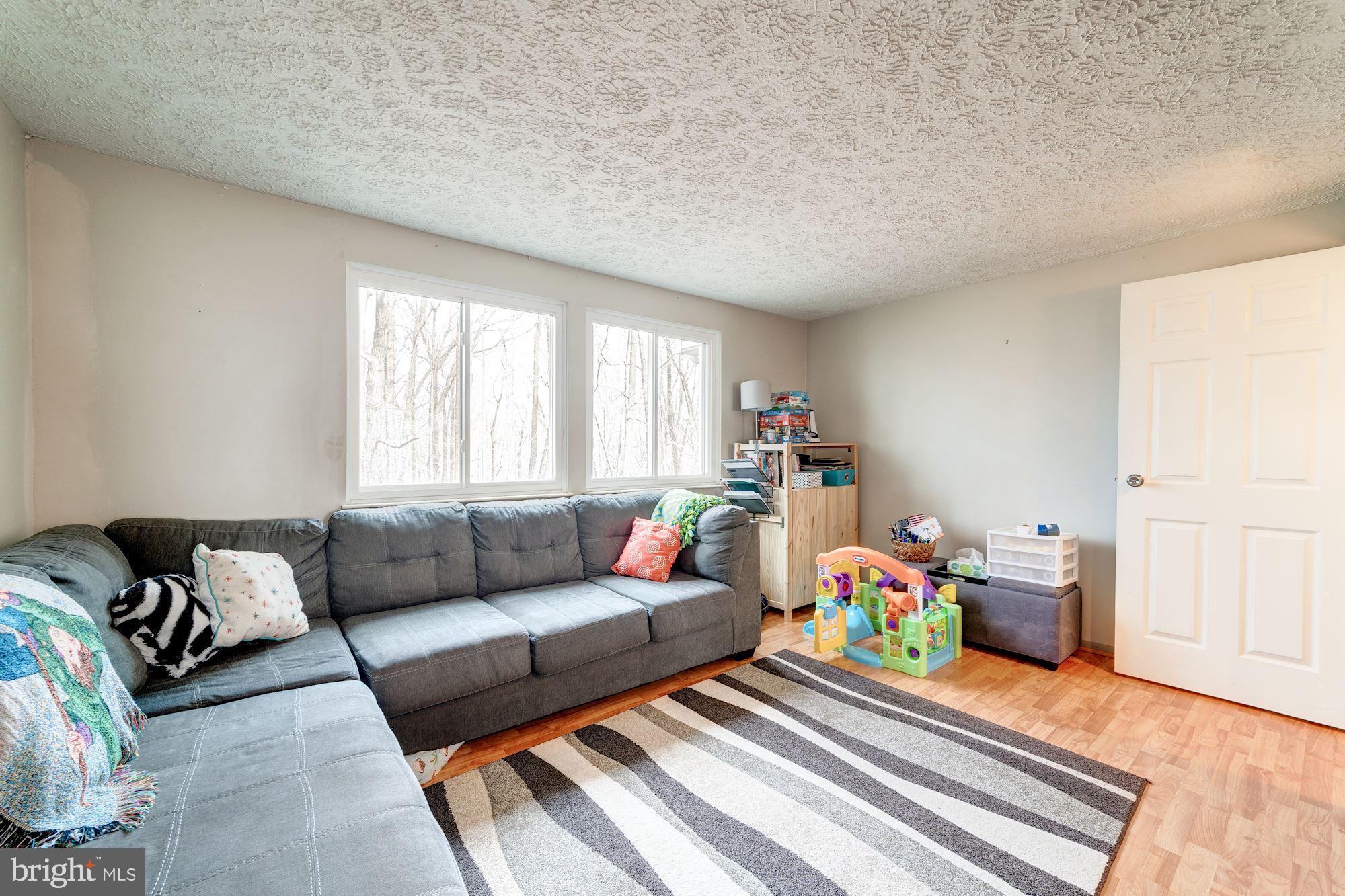 8072 Grandview Court Springfield, VA 22153 - Photo 9 of 26