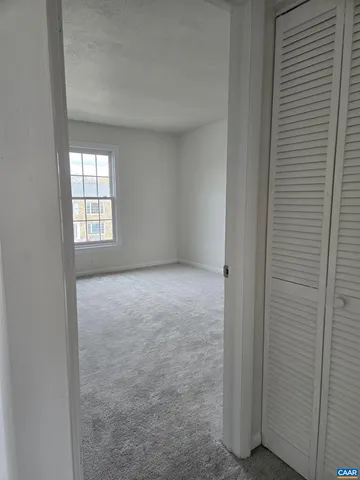 a view of empty room with window