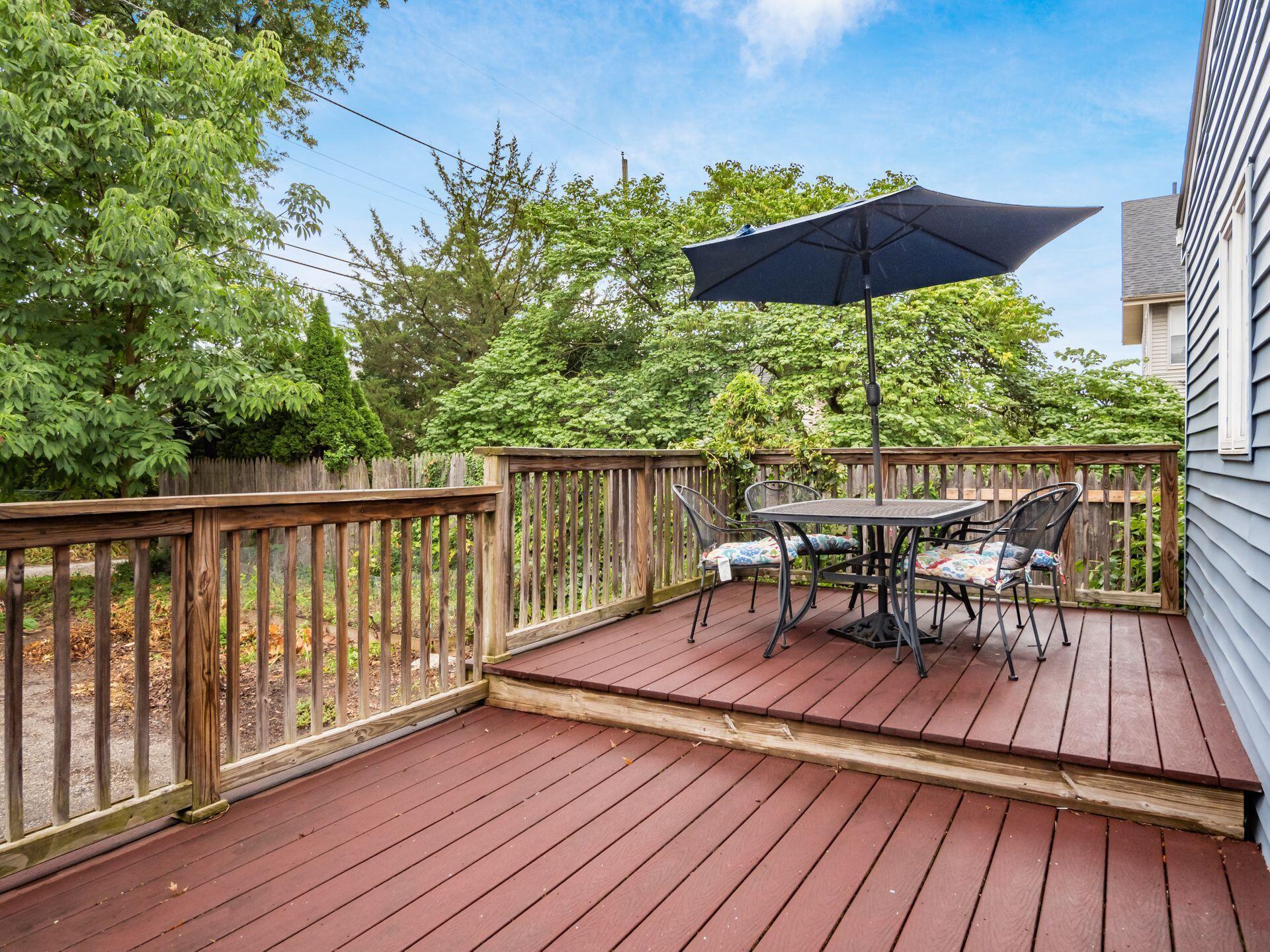 77 Crestview Road Columbus, OH 43202 - Photo 27 of 40 Great for entertaining