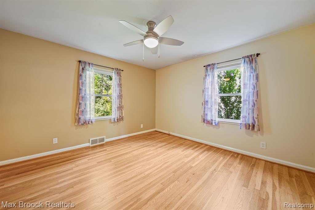 2241 Bedford Road Bloomfield Hills, MI 48302 - Photo 11 of 34 Gallery Image 11