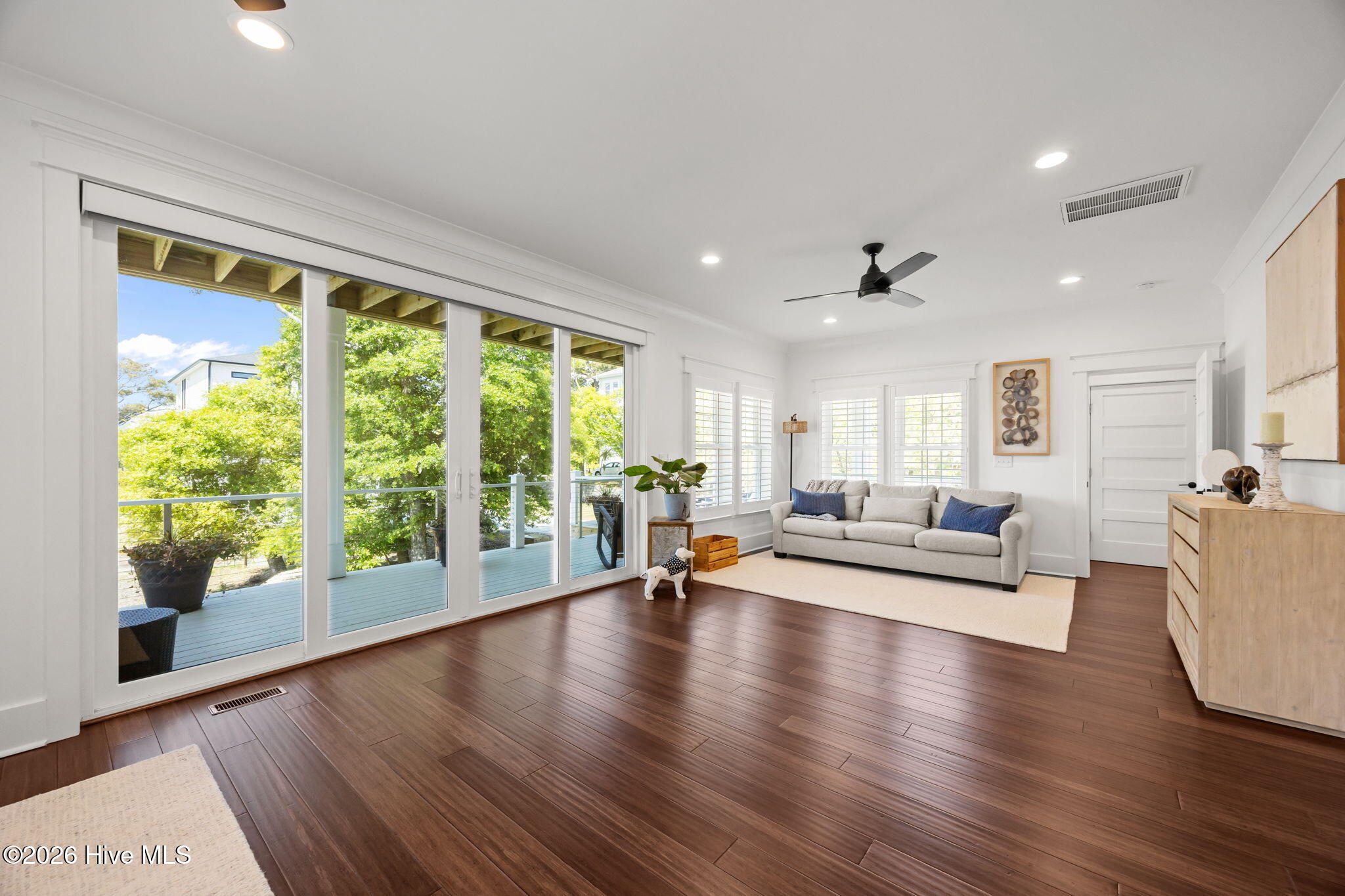 10508 Coast Guard Road Emerald Isle, NC 28594 - Photo 52 of 64 Interior