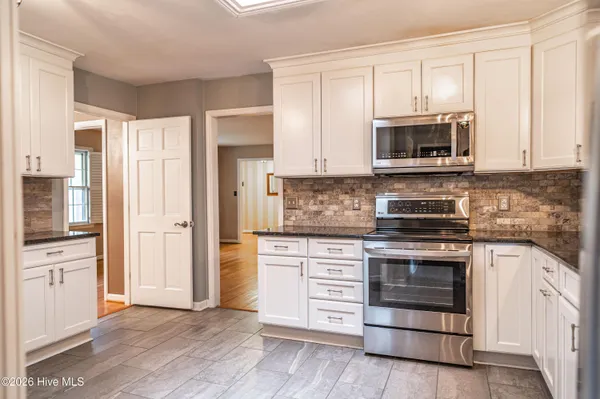 $425,000 | 204 Haldane Drive, Southern Pines, NC 28387