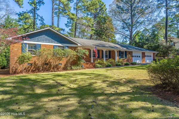 $425,000 | 204 Haldane Drive, Southern Pines, NC 28387