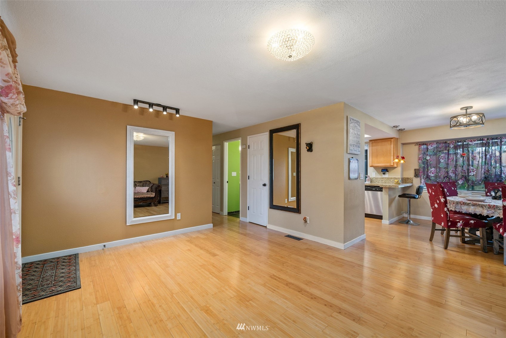 15212 Southeast 178th Place Renton, WA 98058 - Photo 7 of 32 Gallery Image 7
