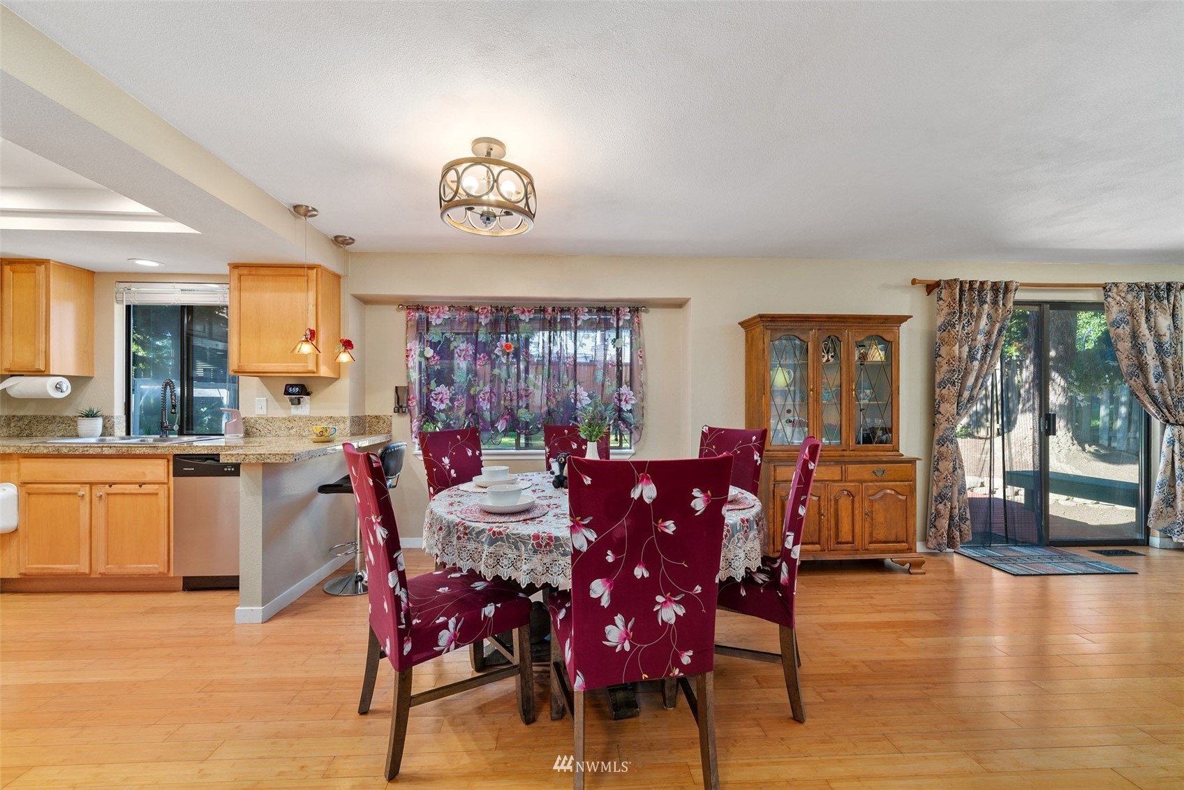 15212 Southeast 178th Place Renton, WA 98058 - Photo 10 of 32 Gallery Image 10