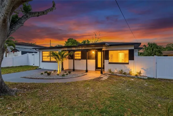 $449,900 | 2117 West Kentucky Avenue, Tampa, FL 33607