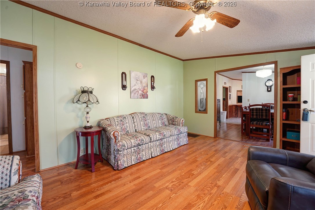 383 Kilgore Road Scott Depot, WV 25560 - Photo 5 of 28 Gallery Image 5