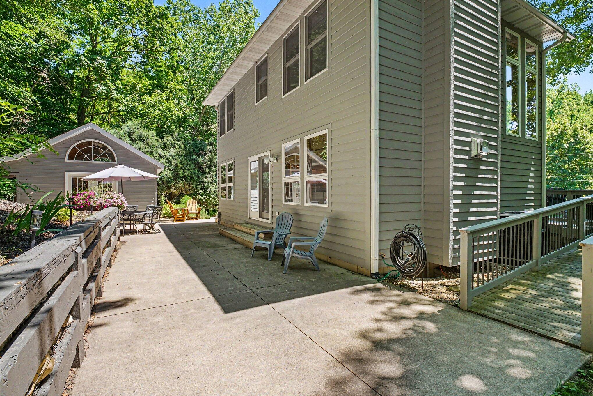 677 Tuttle Road Baroda, MI 49101 - Photo 17 of 51 036_file_3134