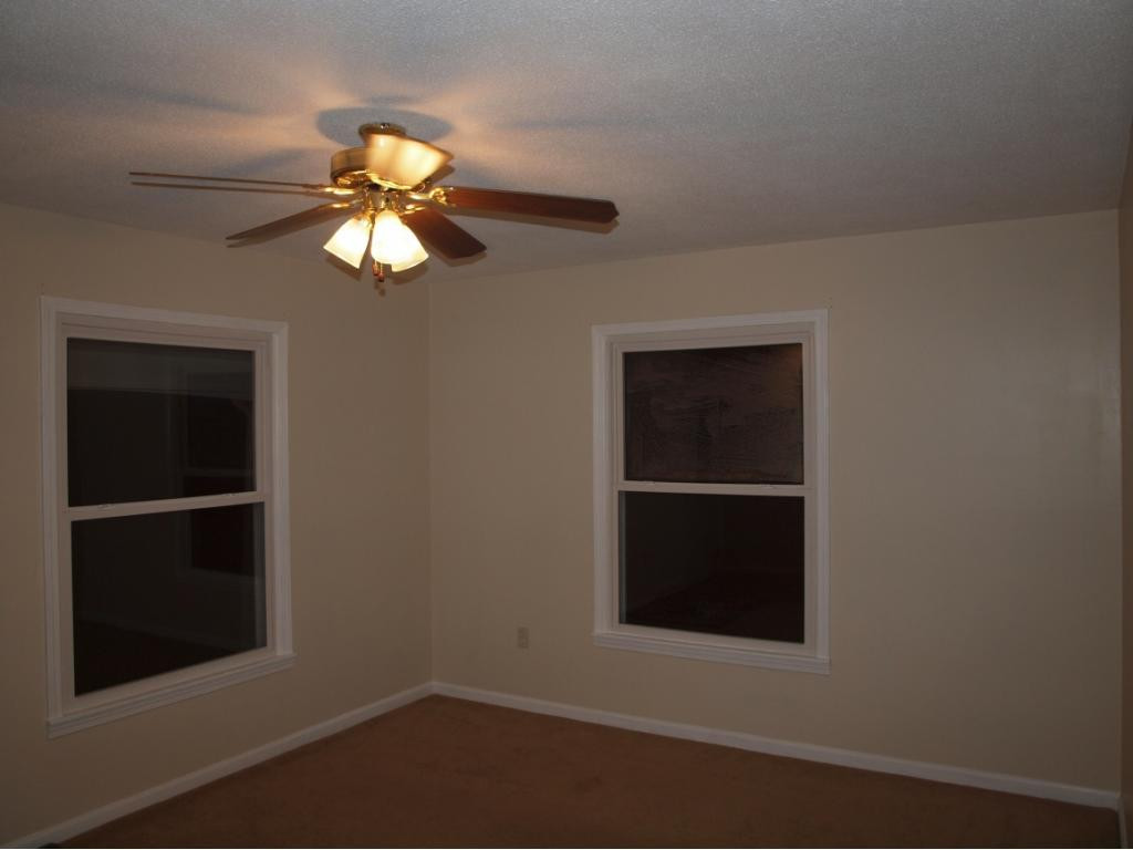 206 Green Valley Road Bristol, VA 24202 - Photo 3 of 7 Photo 3