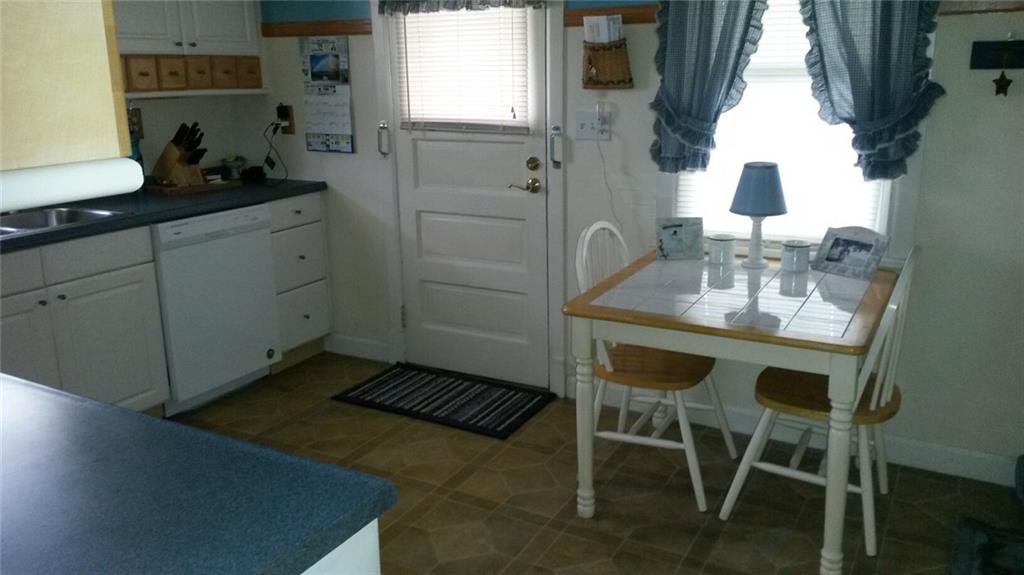 9 Vigne Road Coraopolis, PA 15108 - Photo 2 of 19 KITCHEN AND DOOR TO REAR DECK