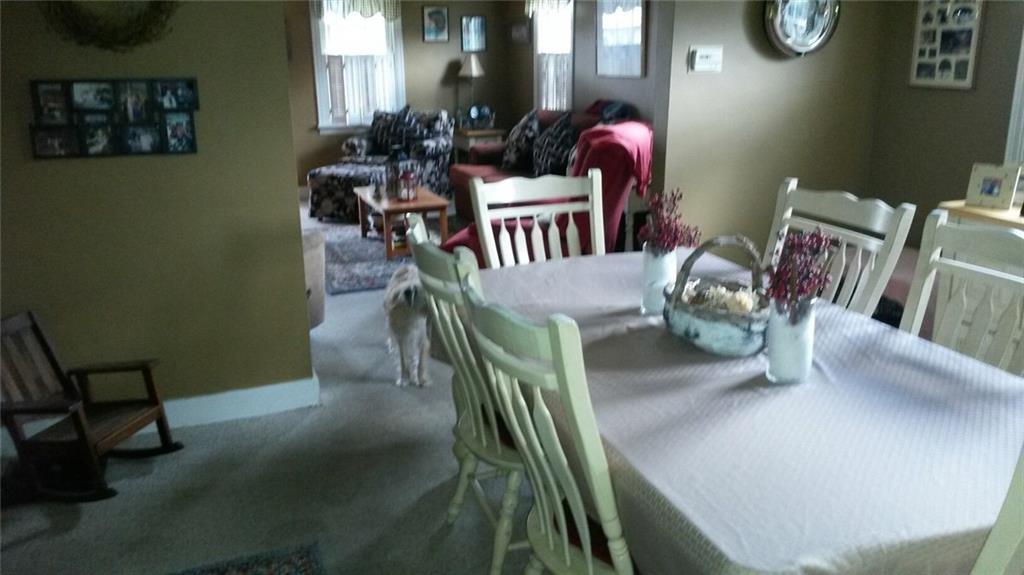 9 Vigne Road Coraopolis, PA 15108 - Photo 6 of 19 DINING ROOM