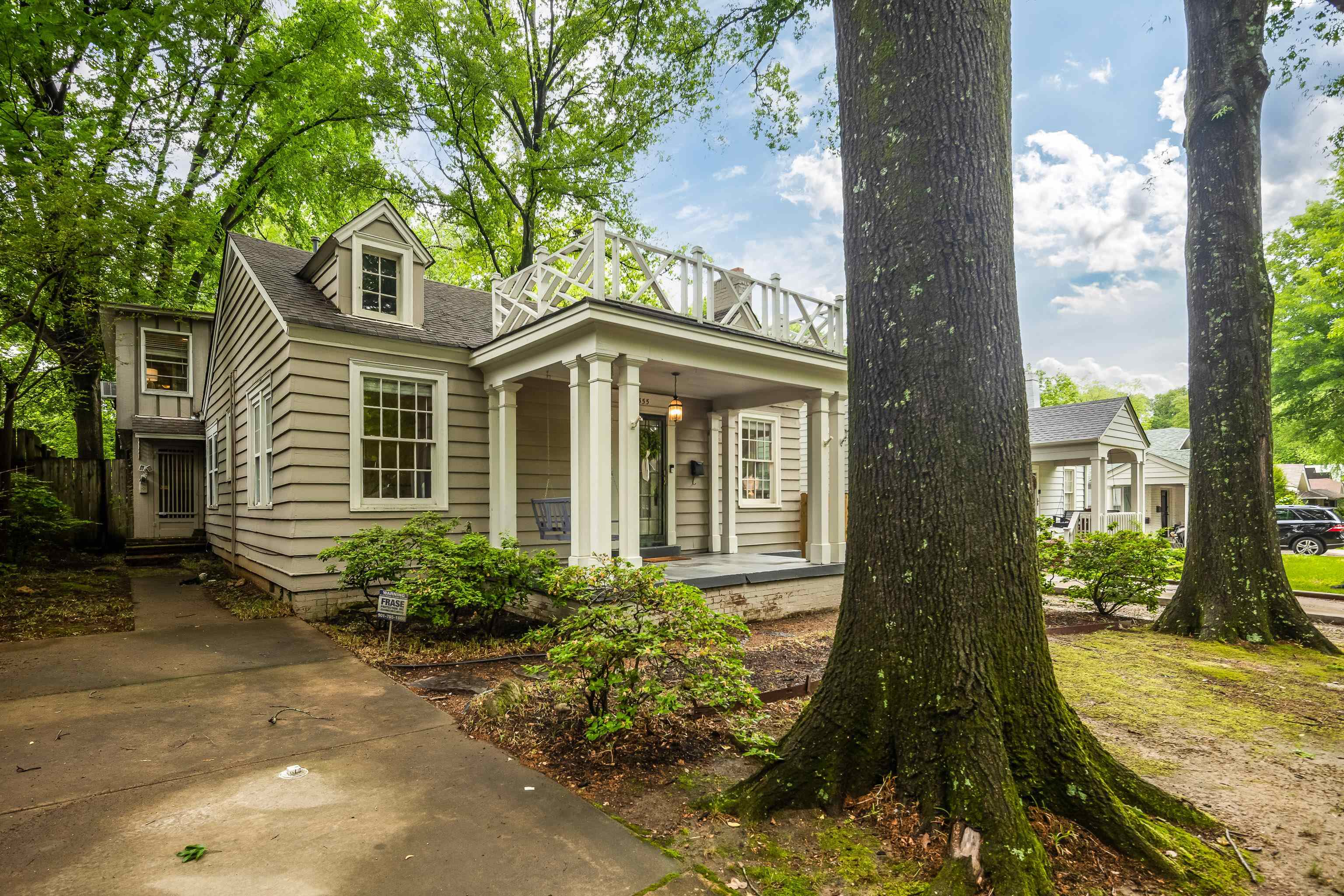 555 South Holmes Street Memphis, TN 38111 - Photo 1 of 40 a front view of a house with a yard