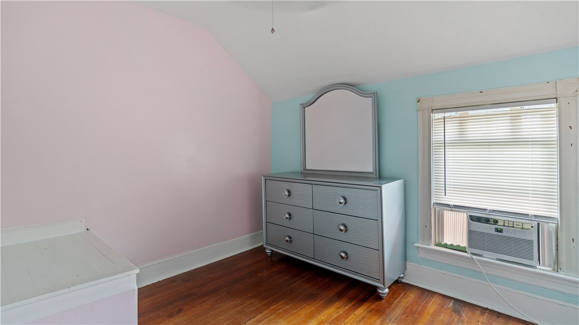 4 Whitcomb Road East Providence, RI 02915 - Photo 17 of 25 Gallery Image 17
