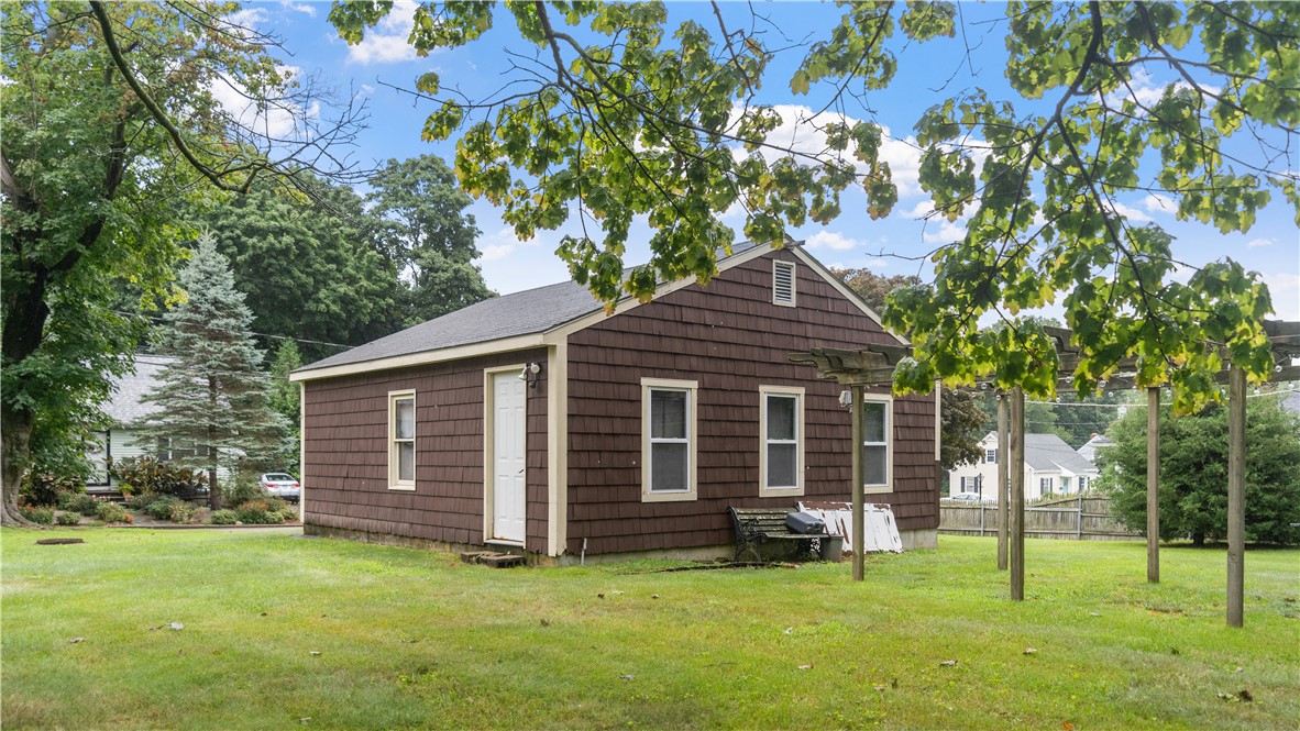 4 Whitcomb Road East Providence, RI 02915 - Photo 25 of 25 Gallery Image 25