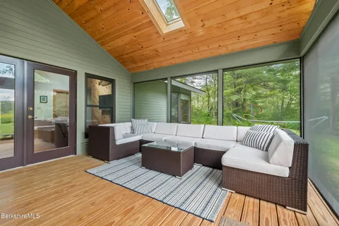 $875,000 | 10 Phelps Road, Monterey, MA 01245