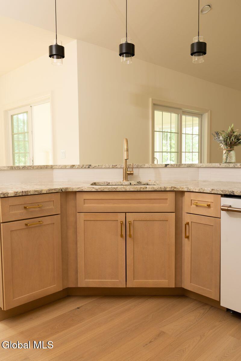 105 Maxwell Road Colonie, NY 12110 - Photo 11 of 43 Kitchen-8