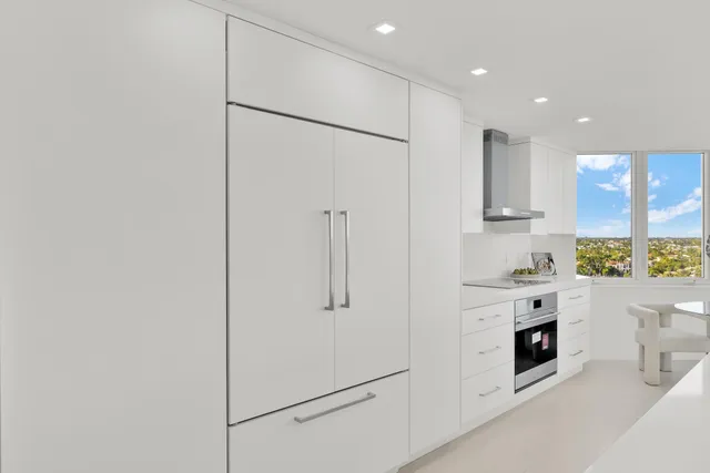 $2,600,000 | 550 South Ocean Boulevard, Unit 1001, Boca Raton, FL 33432