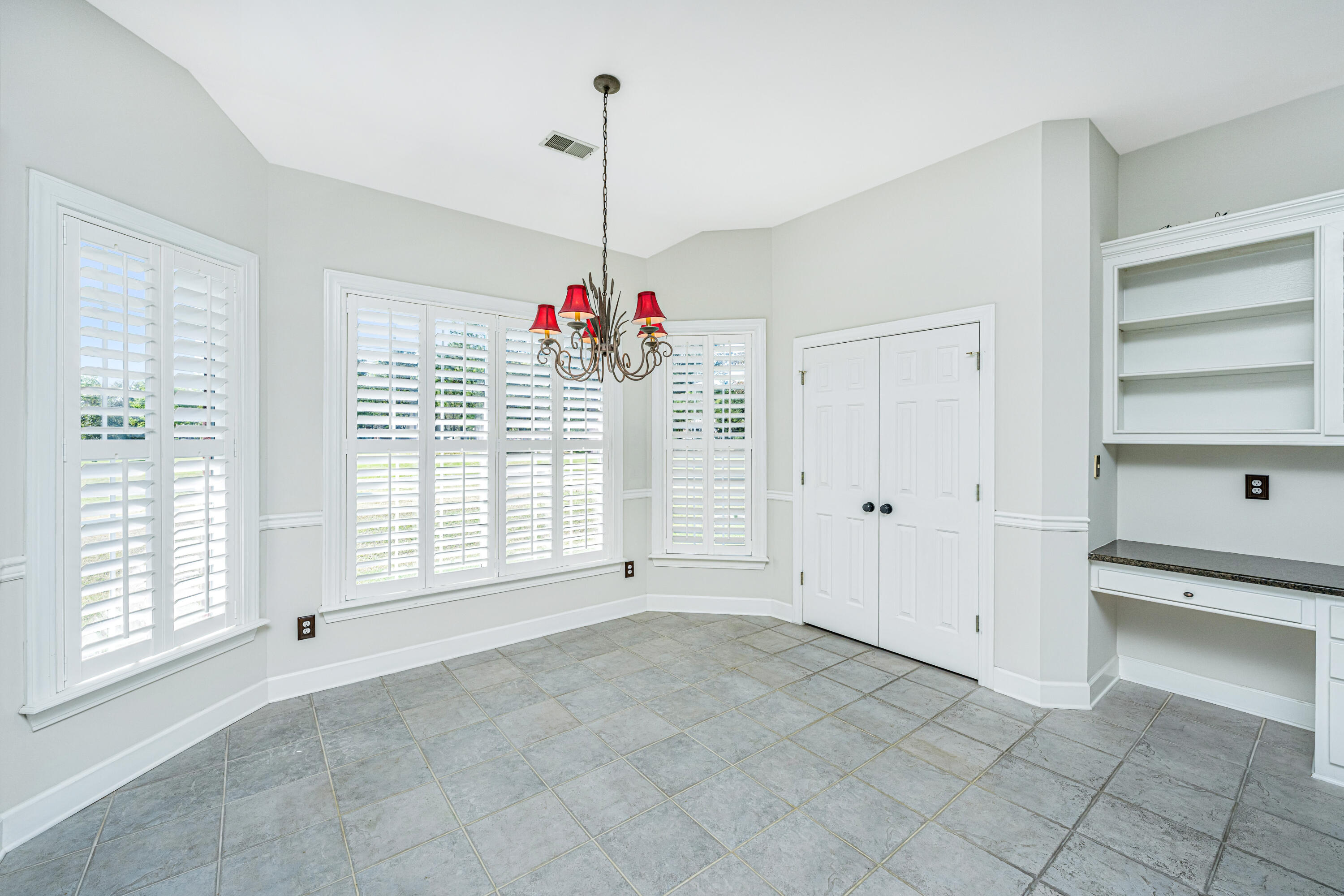 104 Sutton Lane Goose Creek, SC 29445 - Photo 13 of 40 Breakfast and Pantry