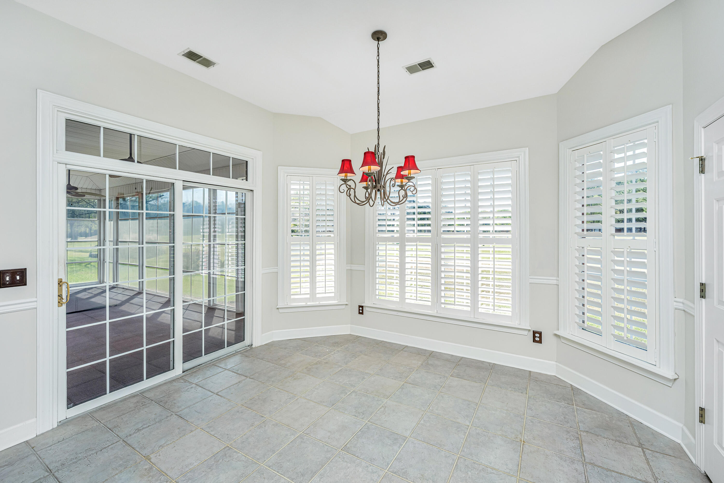 104 Sutton Lane Goose Creek, SC 29445 - Photo 14 of 40 Breakfast Area