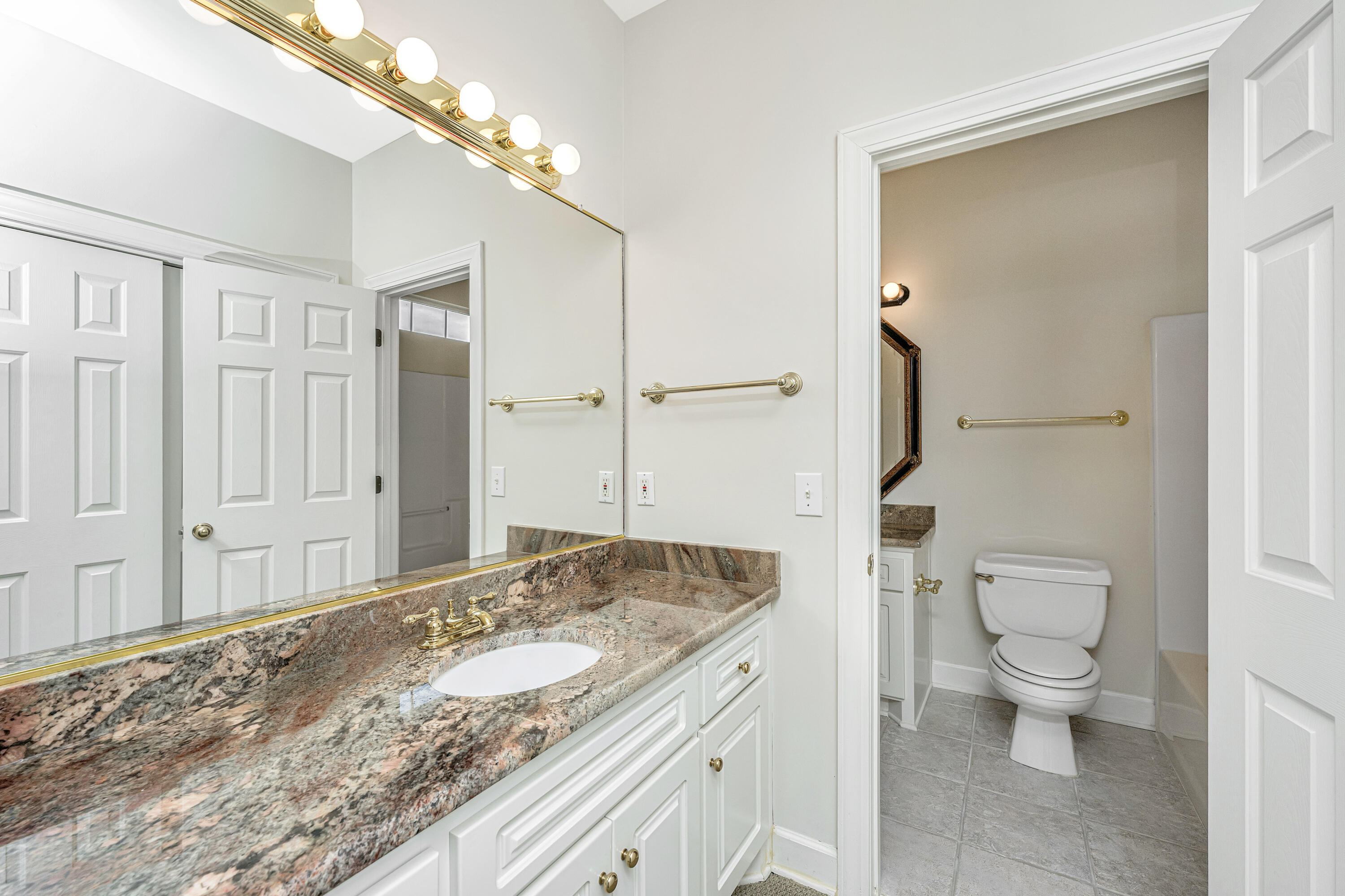 104 Sutton Lane Goose Creek, SC 29445 - Photo 28 of 40 Hall Bathroom