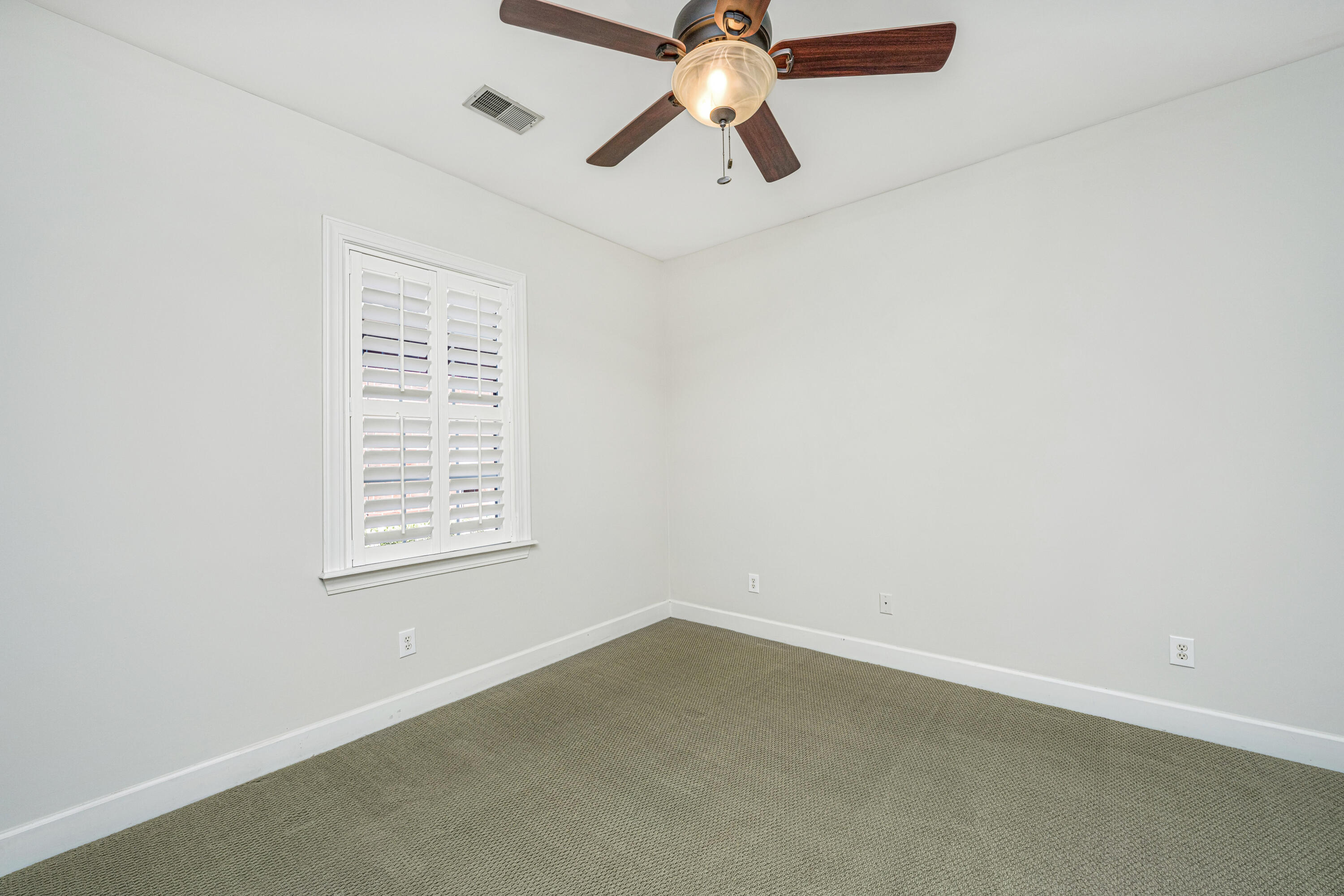 104 Sutton Lane Goose Creek, SC 29445 - Photo 31 of 40 2nd Bedroom
