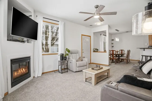 $310,000 | 17901 96th Avenue North, Maple Grove, MN 55311